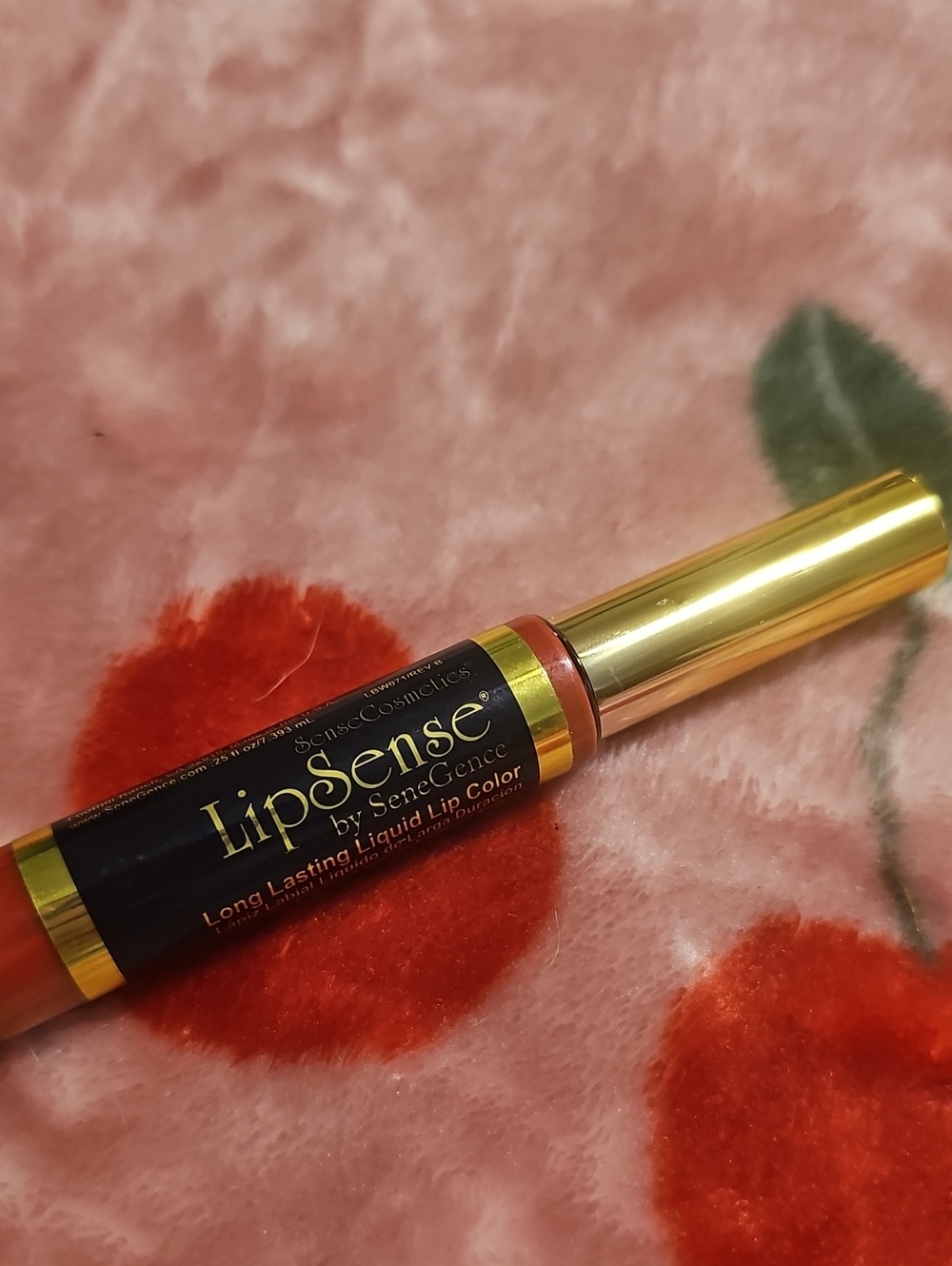 LipSense Liquid Lip Color by SeneGence – Vibrant Red